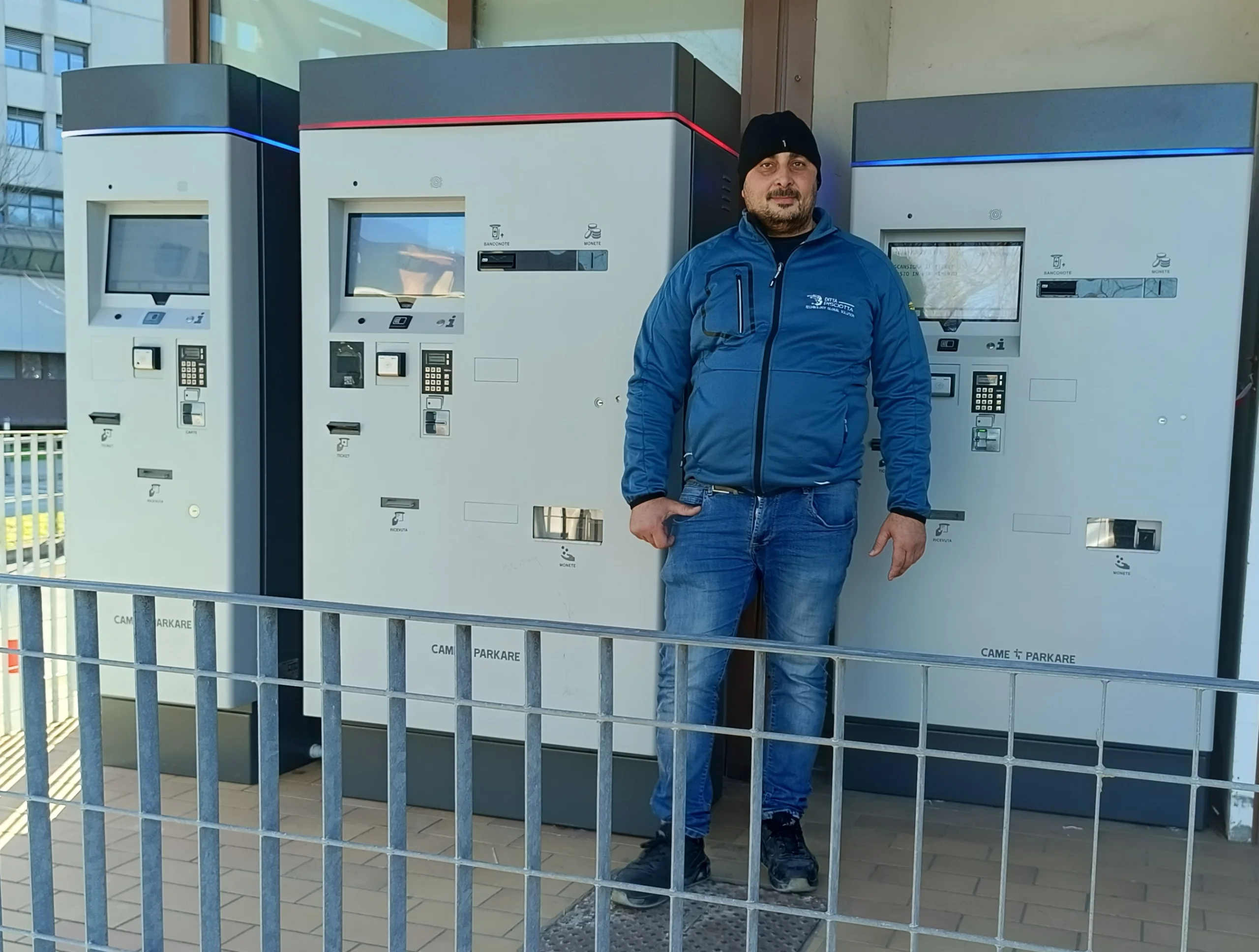 Installazione del Sistema di Parcheggio Automatico con Tecnologia CAME SPK e Software di Gestione Lince 7